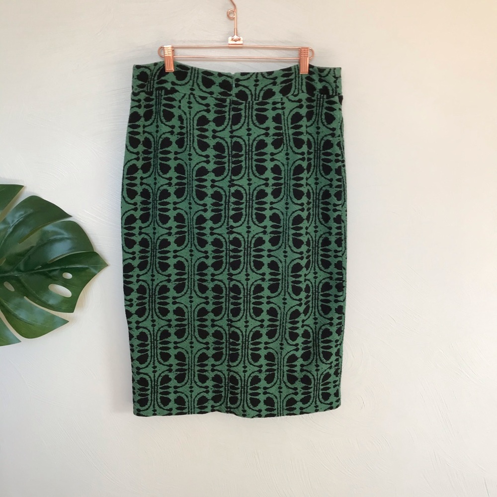 Anthropologie Green and Black Patterned Pencil Skirt - Picture 4 of 9